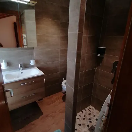 Les Combles Des Combes 3* Ollon