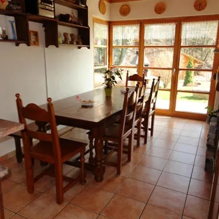 Les Combles Des Combes Penzion Ollon