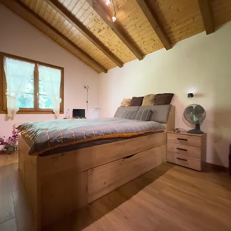 Penzion Les Combles Des Combes 3*