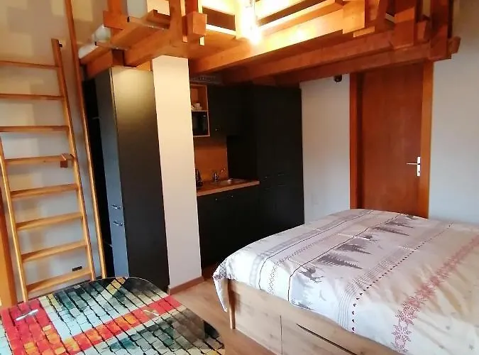 Pensión Les Comblés Des Combes 3*