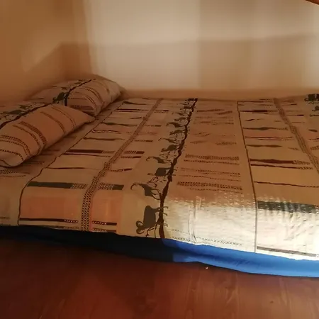 Les Comblés Des Combes Affittacamere Ollon