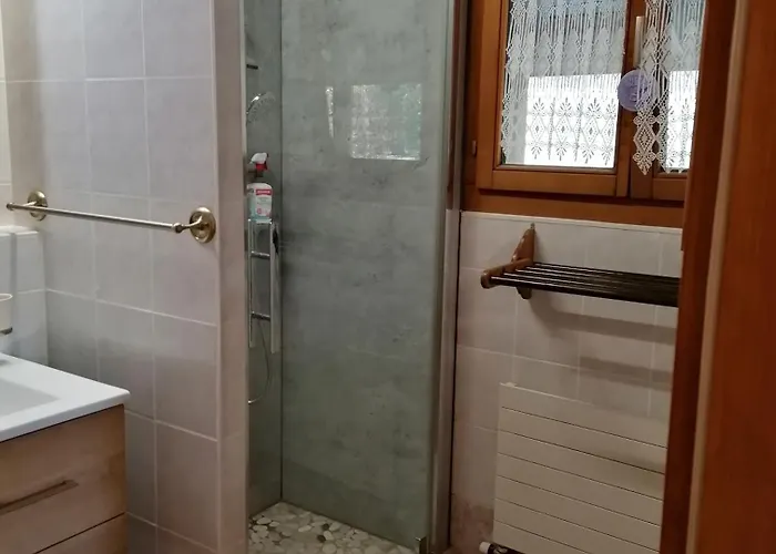 Les Combles Des Combes 3* Ollon